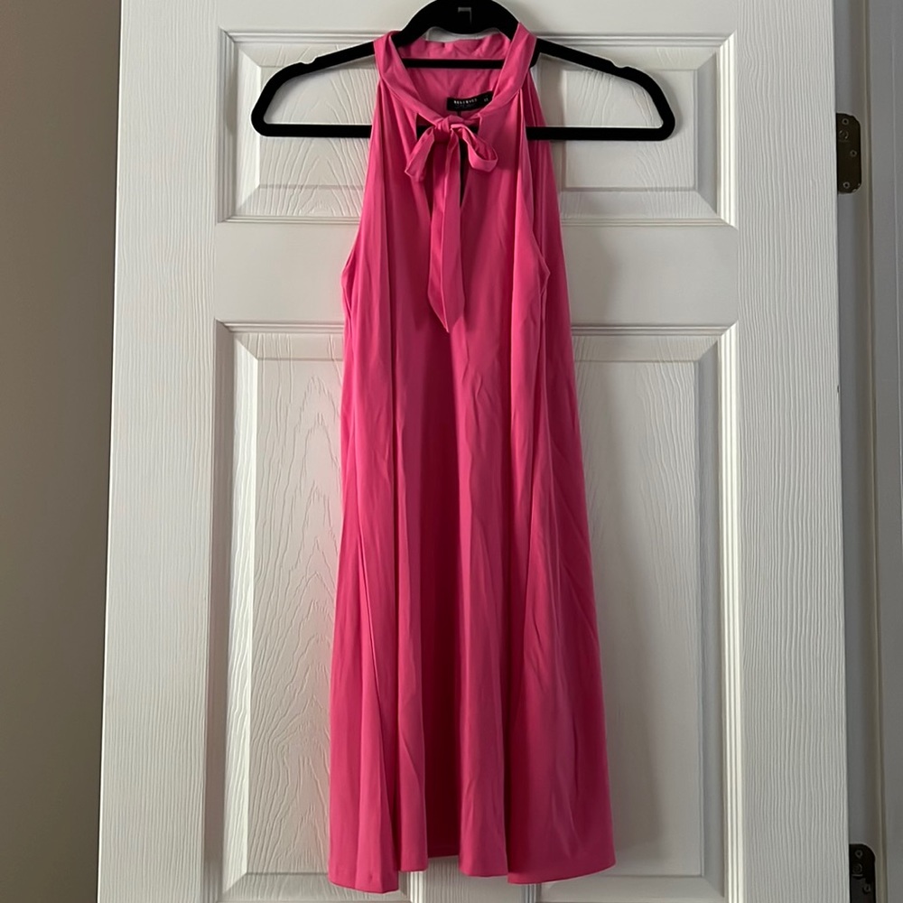 Sleeveless pink dress